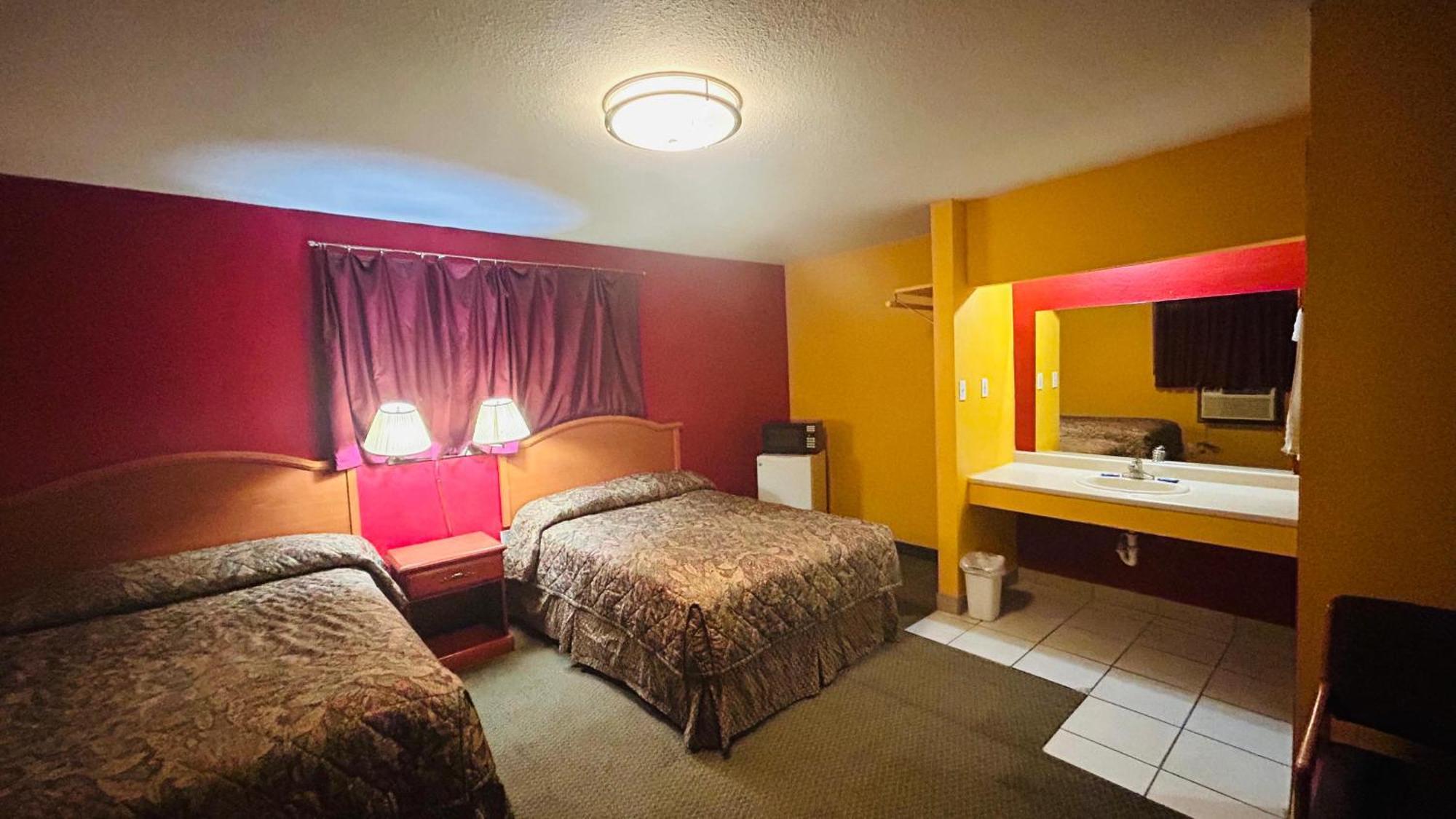 Relax Inn By Oyo Sulphur Hwy 90 Екстериор снимка